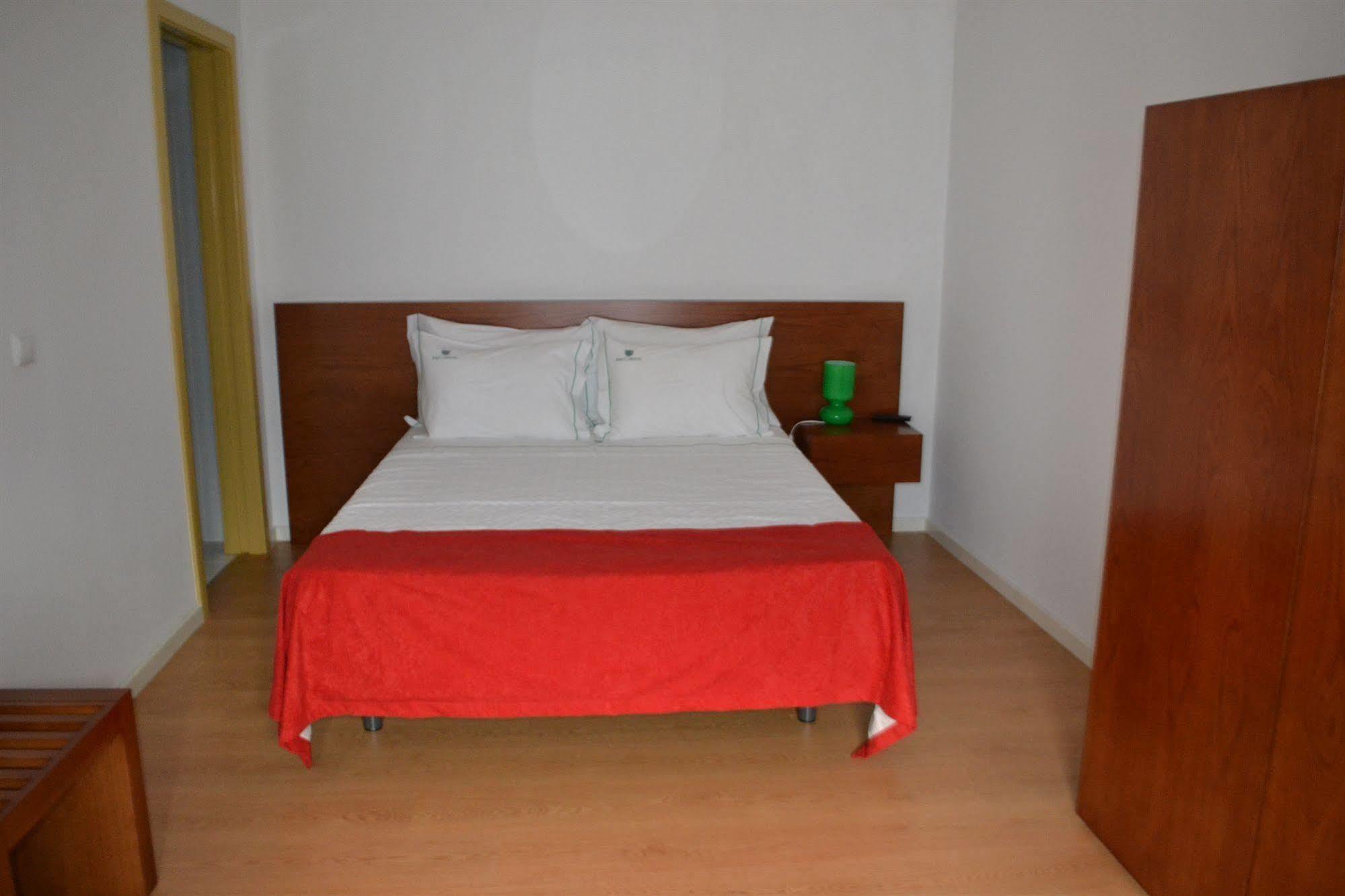 Hotel Comercio Resende Buitenkant foto