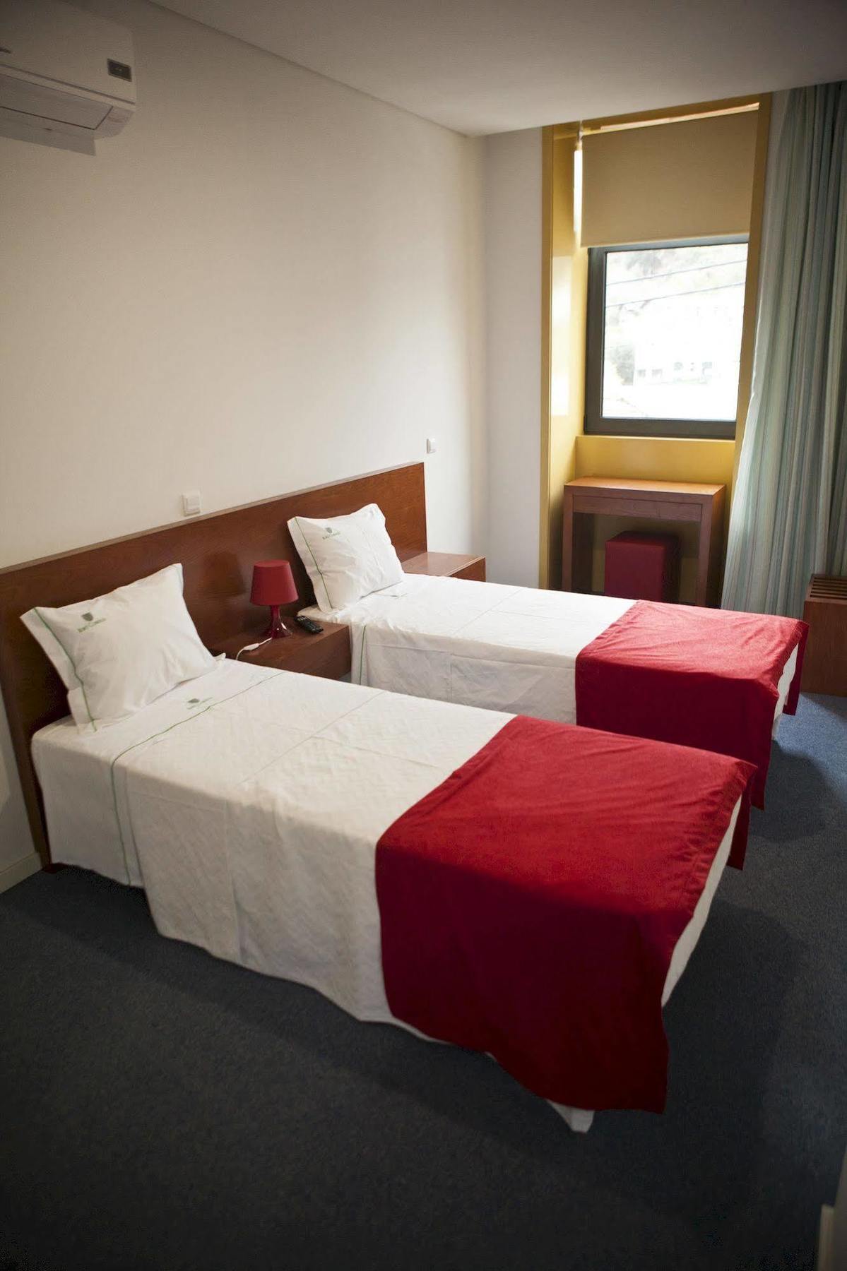 Hotel Comercio Resende Buitenkant foto